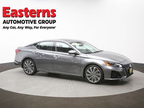 Used 2025 Nissan Altima 2.5 SL image 48