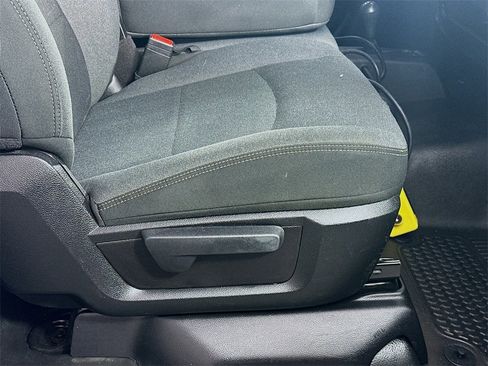 Used 2021 RAM 5500 Tradesman image 20