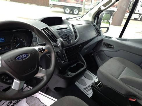 Used 2018 Ford Transit 250 148 Low Roof RWD image 15