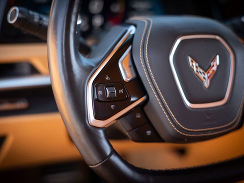 Used 2021 Chevrolet Corvette Stingray Premium Conv w/ Z51 Performance Package RWD image 60