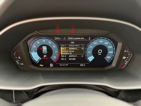 Used 2025 Audi Q3 2.0T Premium AWD/4WD image 9