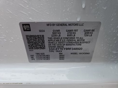 Used 2024 Chevrolet Silverado 3500 LT image 29