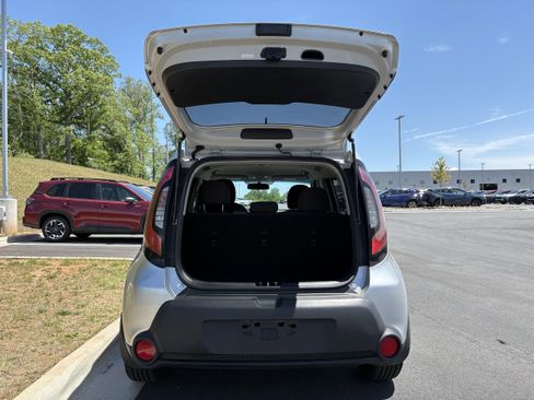 Used 2016 Kia Soul FWD image 11