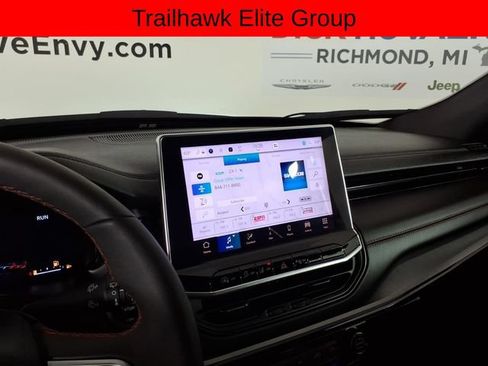 Used 2024 Jeep Compass Trailhawk w/ Trailhawk Elite Group AWD/4WD image 24