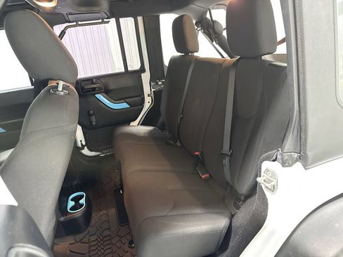 Used 2017 Jeep Wrangler Unlimited Sport AWD/4WD image 26