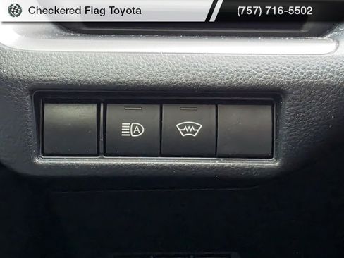 Used 2023 Toyota Prius LE image 10