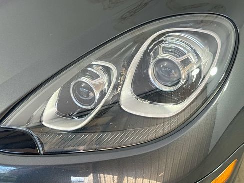 Used 2018 Porsche Macan S AWD/4WD image 39