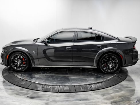 Used 2020 Dodge Charger SRT Hellcat w/ Harman/Kardon Audio Group image 7