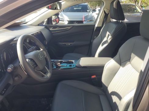 Certified 2022 Lexus NX 250 FWD w/ Premium Package image 15