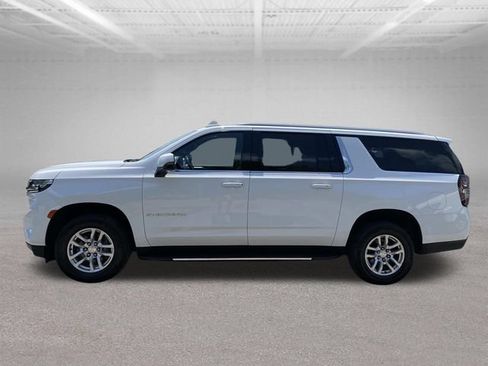 Used 2021 Chevrolet Suburban LT w/ Luxury Package AWD/4WD image 29