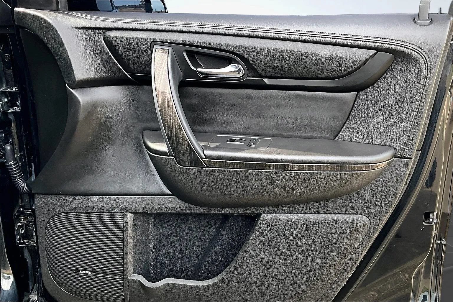 Used 2013 GMC Acadia SLT AWD/4WD image 34