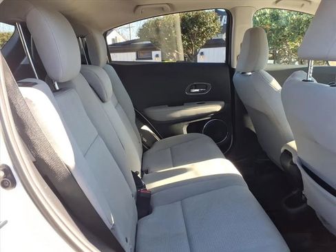 Used 2022 Honda HR-V EX image 16