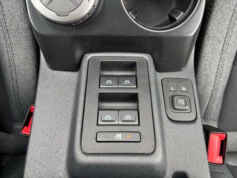 Used 2025 Ford Bronco 4-Door AWD/4WD image 29