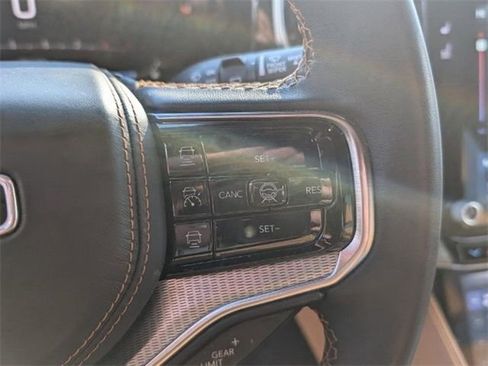 Used 2023 Jeep Grand Wagoneer L Series III w/ HD Trailer Tow Package image 19