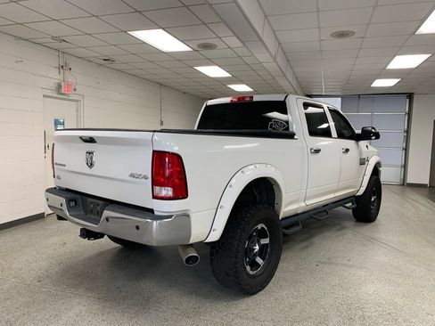 Used 2017 RAM 2500 Tradesman w/ Chrome Appearance Group AWD/4WD image 4