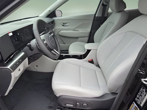 New 2026 Hyundai Kona SEL Premium AWD/4WD image 13