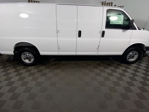 New 2025 GMC Savana 3500 Extended w/ Driver Convenience Package image 9