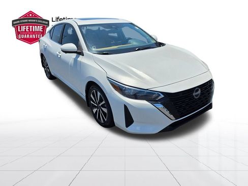 Used 2024 Nissan Sentra SV w/ SV Premium Package FWD image 5