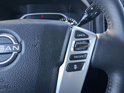 Used 2024 Nissan Titan SV w/ SV Convenience Package image 12