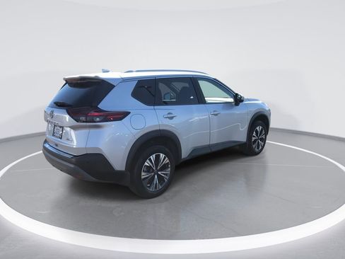 Used 2023 Nissan Rogue SV w/ SV Premium B Package image 8