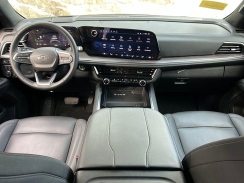 Used 2025 Chevrolet Tahoe Z71 image 13