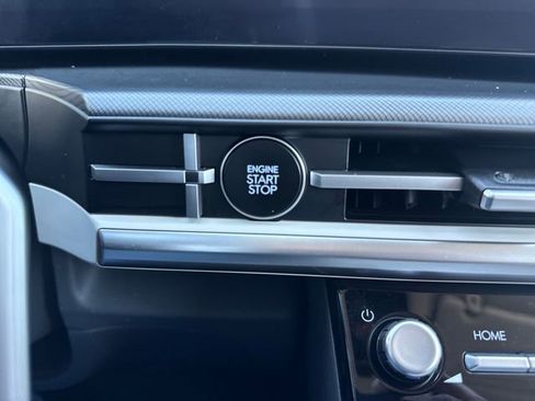 Used 2024 Hyundai Santa Fe SEL image 34