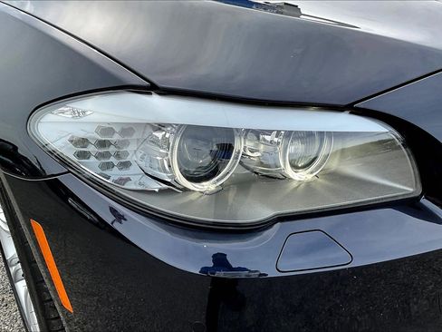 Used 2012 BMW 528i Sedan RWD image 31