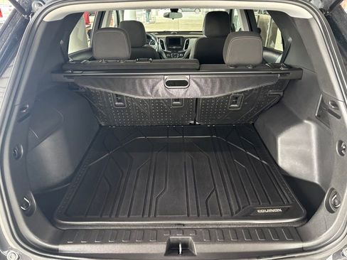 Used 2023 Chevrolet Equinox LT w/ LPO, Floor Liner Package FWD image 11