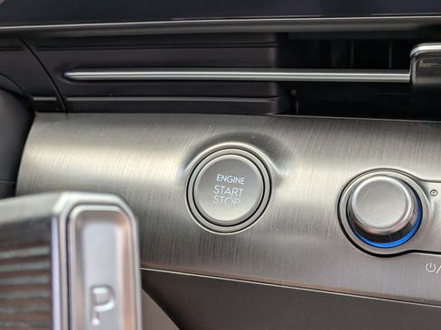 Used 2025 Hyundai Kona SEL FWD image 29