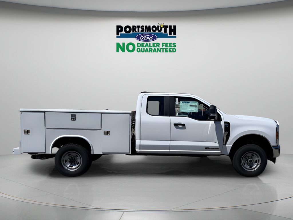 New 2025 Ford F250 XL w/ XL Chrome Package AWD/4WD image 6