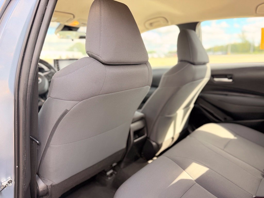 Used 2020 Toyota Corolla LE FWD image 18