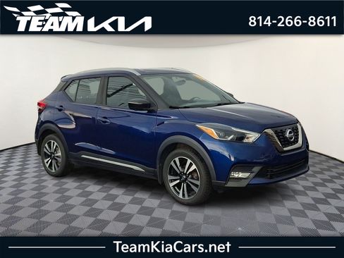 Used 2019 Nissan Kicks SR w/ SR Premium Package FWD image 1