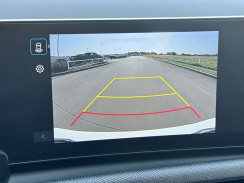 Used 2025 Hyundai Tucson SEL FWD image 16