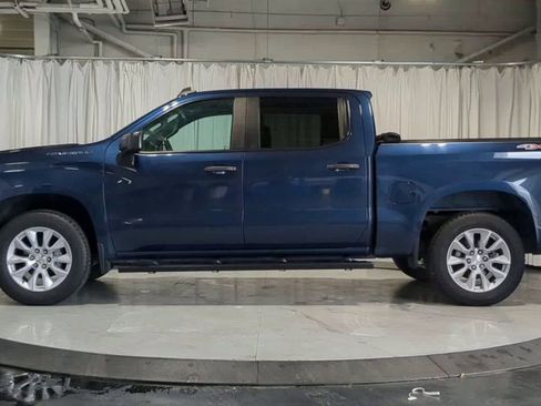 Used 2021 Chevrolet Silverado 1500 Custom w/ Safety Confidence Package AWD/4WD image 6