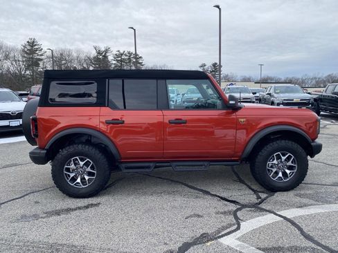 Used 2023 Ford Bronco Badlands image 8