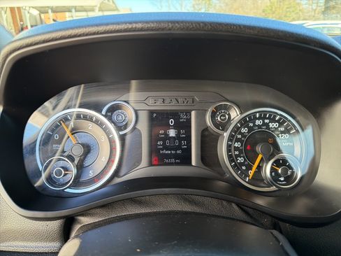 Used 2019 RAM 2500 Big Horn image 27