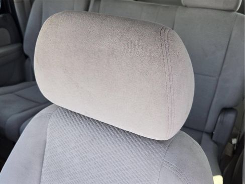 Used 2007 Chevrolet Suburban LT RWD image 21