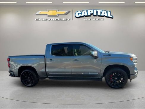 Used 2024 Chevrolet Silverado 1500 High Country w/ High Country Premium Package AWD/4WD image 6