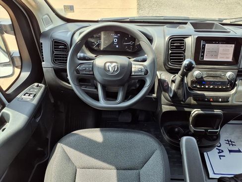 Used 2025 RAM ProMaster 2500 w/ Convenience Group image 3