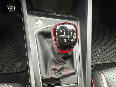 Used 2022 Volkswagen GTI Autobahn FWD image 32