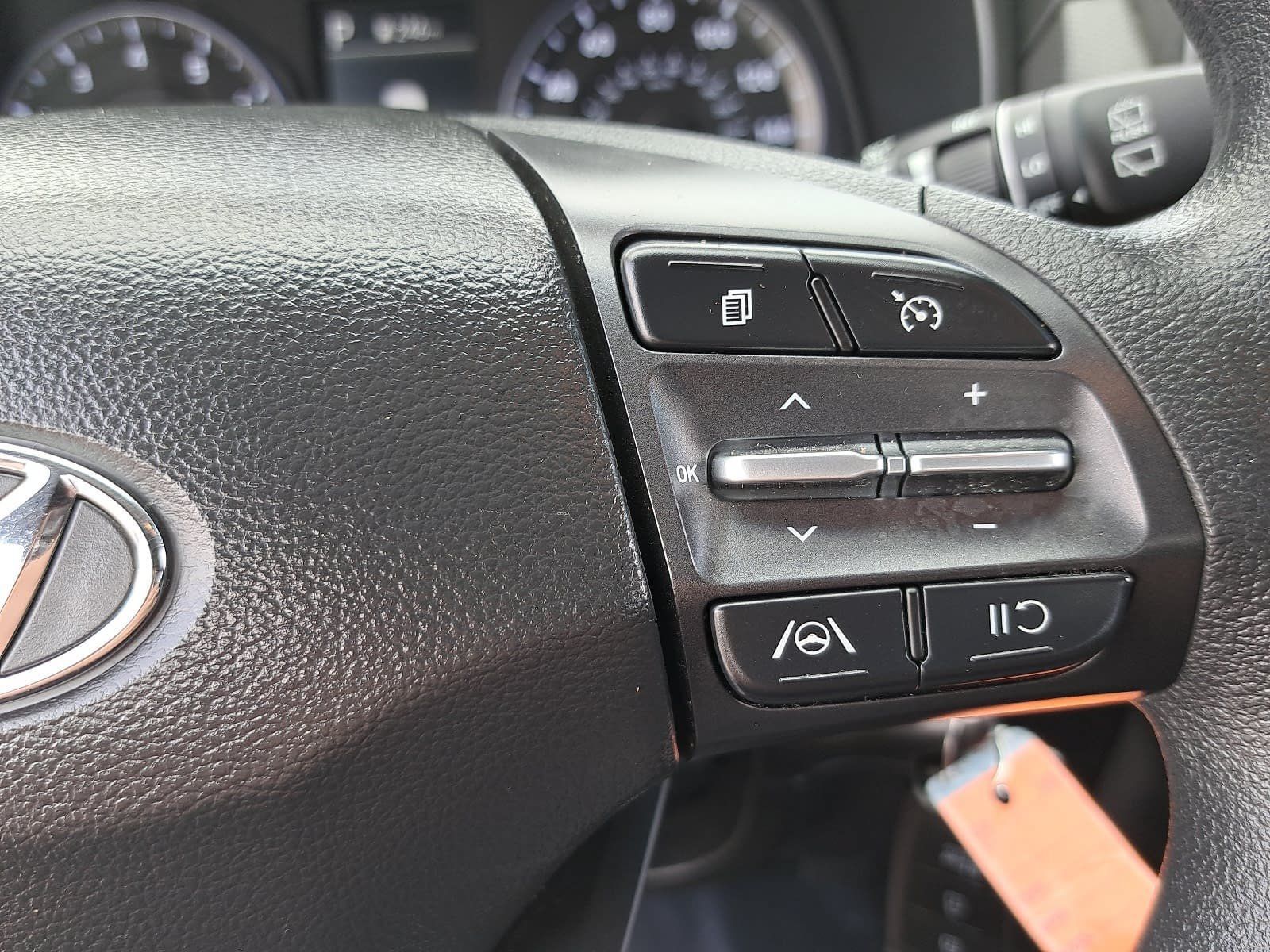Used 2023 Hyundai Kona SE w/ Cargo Package AWD/4WD image 18