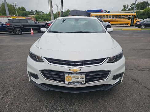 Used 2017 Chevrolet Malibu LT image 11