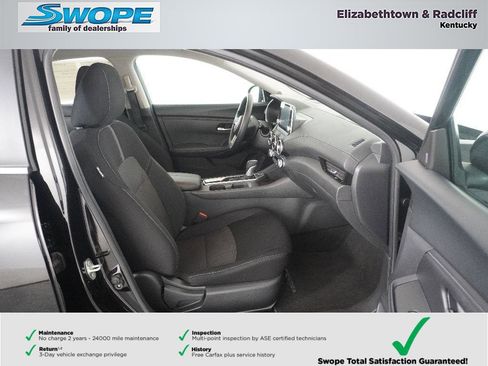 Used 2025 Nissan Sentra SV image 11