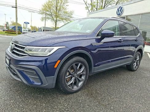 Used 2022 Volkswagen Tiguan SE AWD/4WD image 3