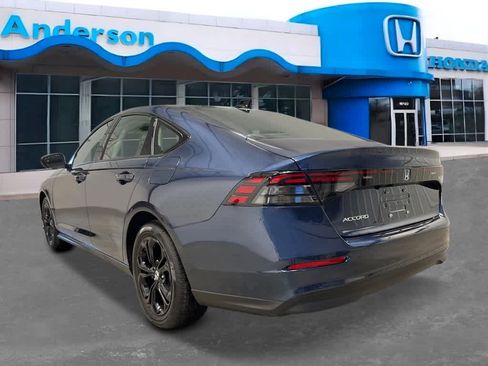 New 2025 Honda Accord SE image 3