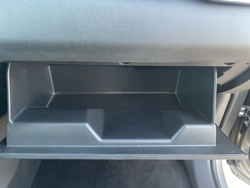 Used 2025 GMC Acadia Elevation image 37