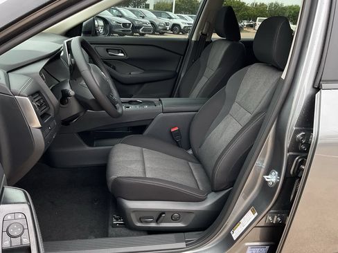 New 2026 Nissan Rogue SV w/ Cold Weather Package FWD image 13