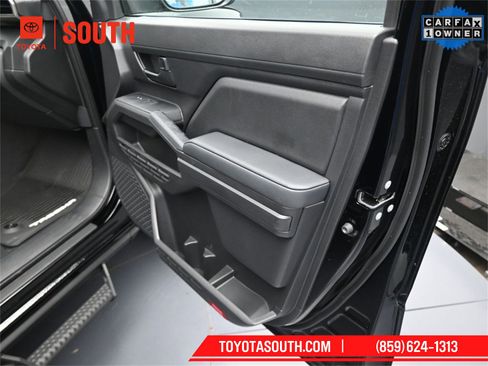 Used 2025 Toyota Tacoma SR w/ SR Upgrade Package image 33