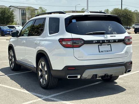Used 2026 Honda Pilot Elite image 4