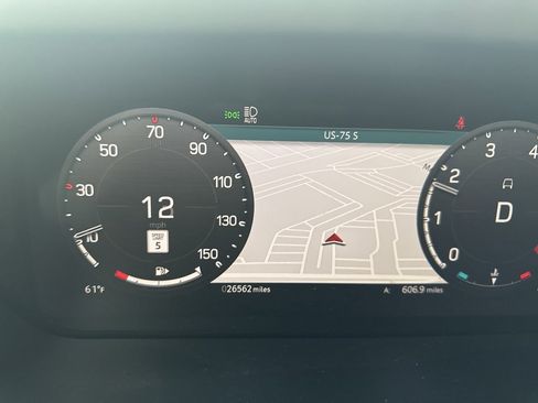 Used 2023 Land Rover Defender 110 S image 13